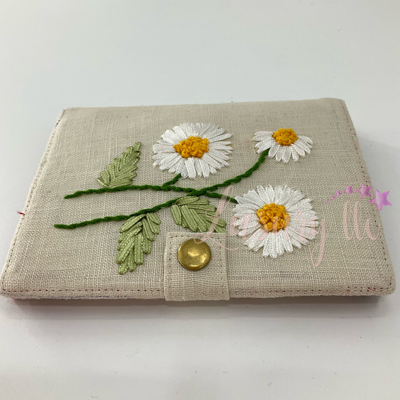 Daisy Embroidery Passport Wallet, Birthday Gift, Versatile Washable, White/Tan - Picture 5 of 13